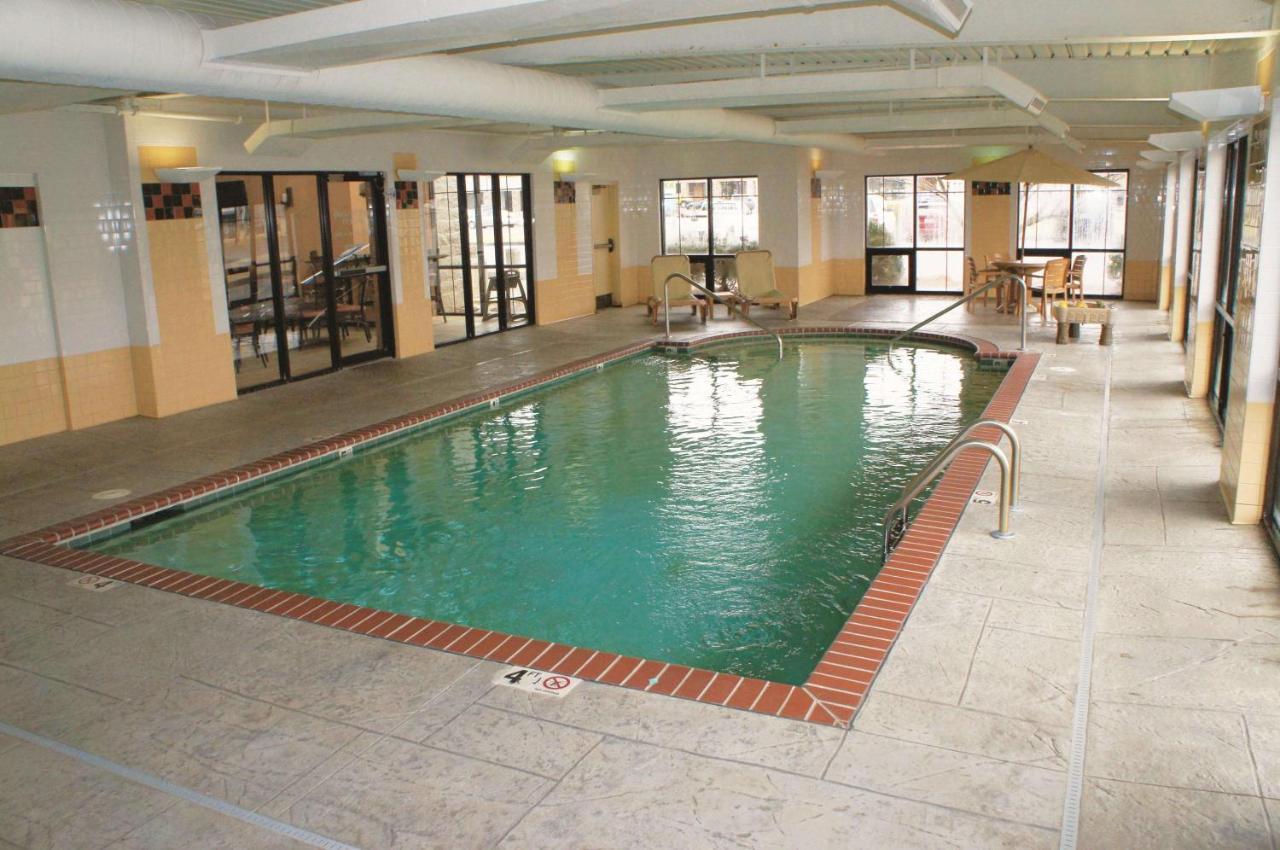Hotel La Quinta By Wyndham Springfield South Extérieur photo